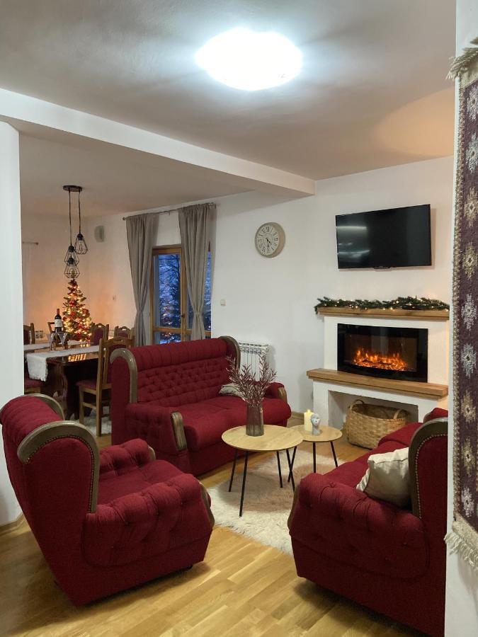 '84 Apartment